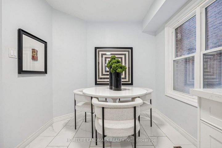 Photo 6 at 149 Glenmanor Way, Yorkhill, Vaughan