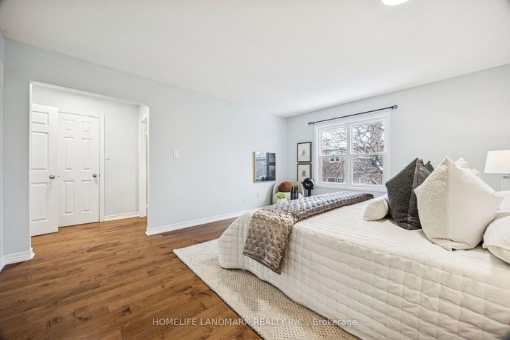 Photo 19 at 149 Glenmanor Way, Yorkhill, Vaughan