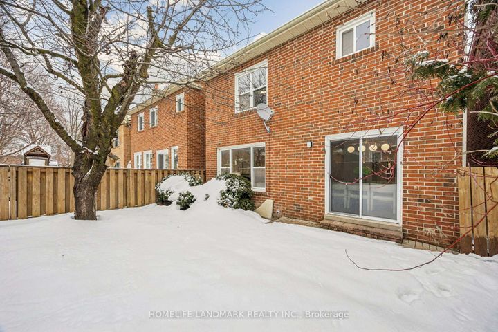 Photo 25 at 149 Glenmanor Way, Yorkhill, Vaughan