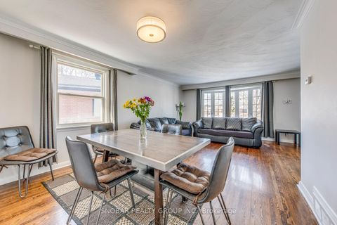 Photo 7 at 25 Allonsius Drive, Etobicoke West Mall, Toronto