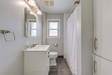 Photo 14 at 25 Allonsius Drive, Etobicoke West Mall, Toronto