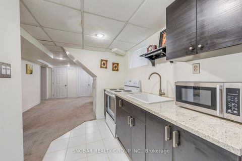 Photo 16 at 25 Allonsius Drive, Etobicoke West Mall, Toronto