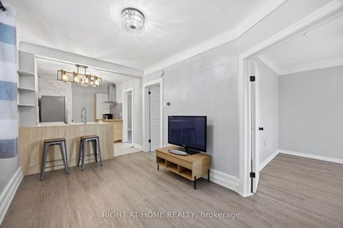 Photo 4 at 47 Ronald Avenue, Belgravia, Toronto