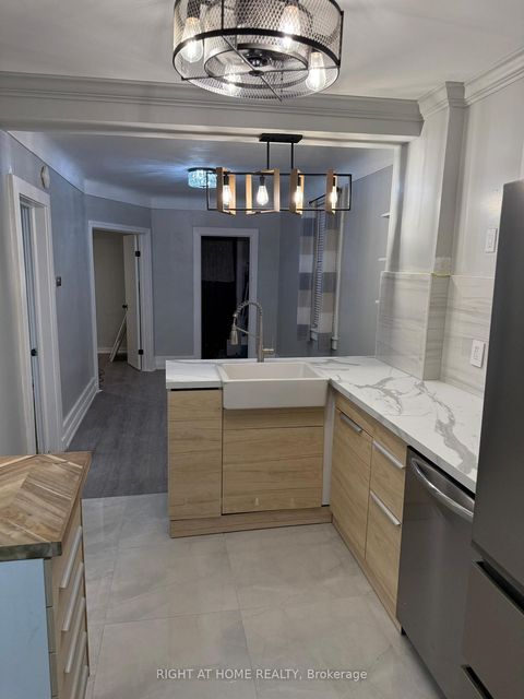 Photo 10 at 47 Ronald Avenue, Belgravia, Toronto