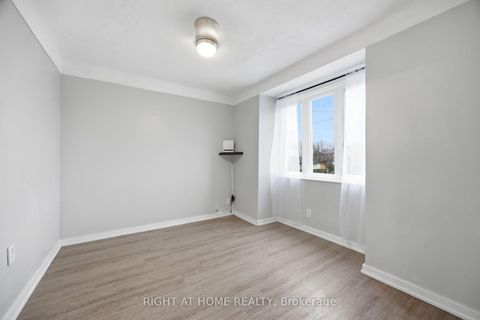 Photo 14 at 47 Ronald Avenue, Belgravia, Toronto