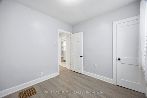Photo 18 at 47 Ronald Avenue, Belgravia, Toronto