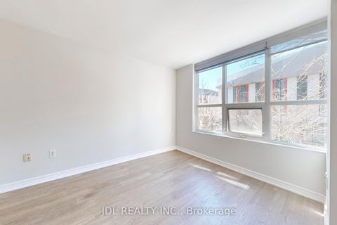 Photo 7 at Th8 - 31 Brunel Court, Waterfront Communities C1, Toronto