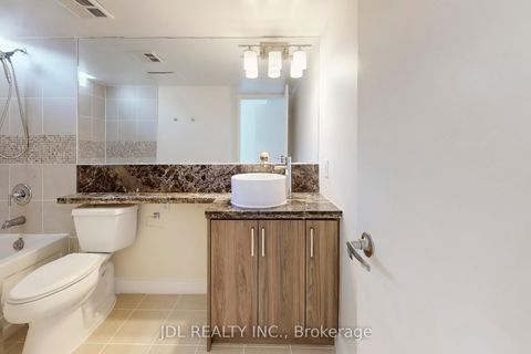 Photo 9 at Th8 - 31 Brunel Court, Waterfront Communities C1, Toronto