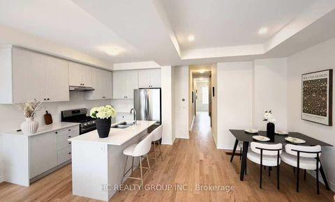 Photo 4 at 7 - 66 Main Street, Schomberg, King