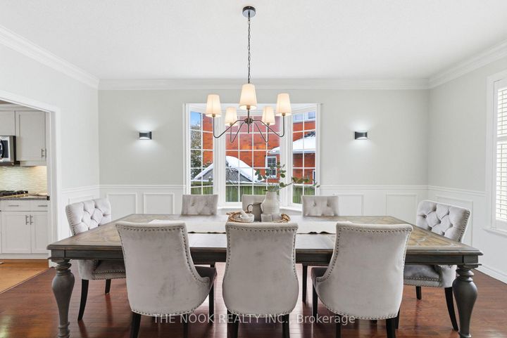 Photo 2 at 199 Samac Court, Samac, Oshawa