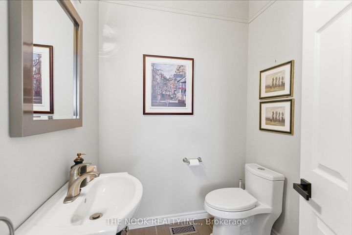 Photo 4 at 199 Samac Court, Samac, Oshawa