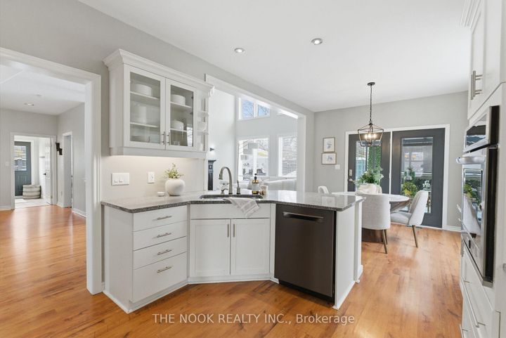 Photo 17 at 199 Samac Court, Samac, Oshawa