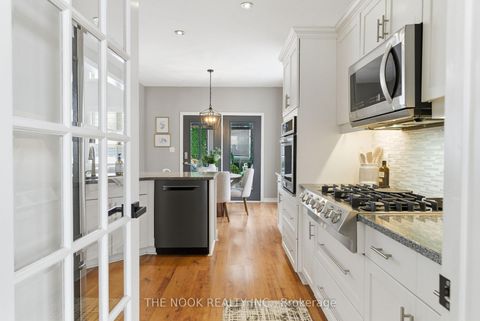 Photo 16 at 199 Samac Court, Samac, Oshawa