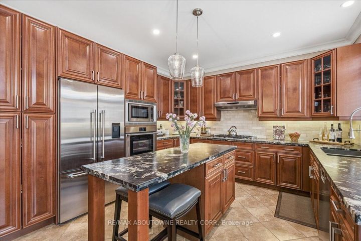 Photo 19 at 3260 Ribble Crescent, BC Bronte Creek, Oakville