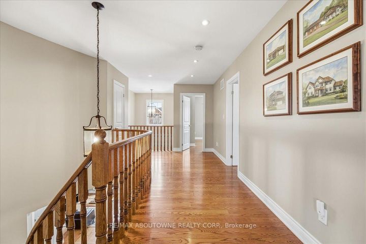 Photo 31 at 3260 Ribble Crescent, BC Bronte Creek, Oakville