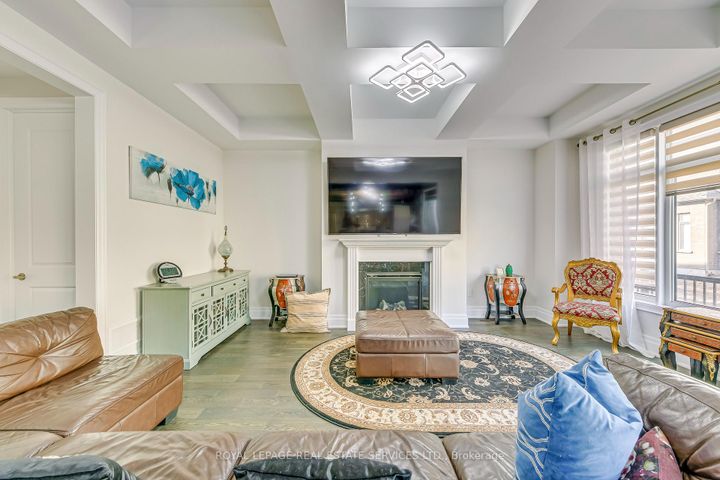 Photo 11 at 1367 Pelican Passage, JM Joshua Meadows, Oakville