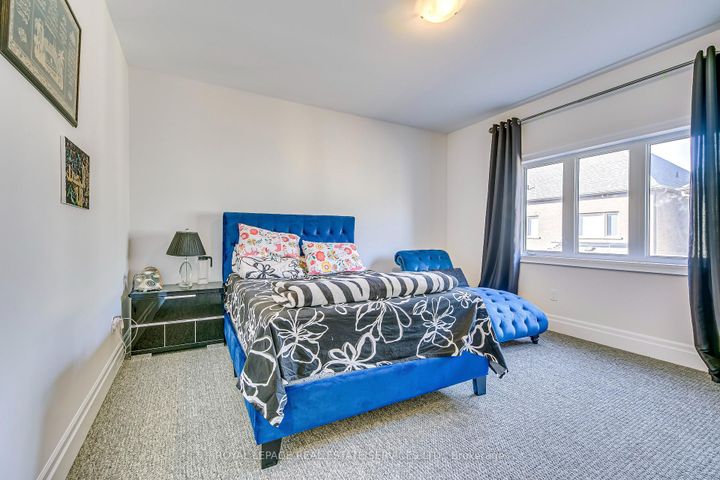 Photo 15 at 1367 Pelican Passage, JM Joshua Meadows, Oakville