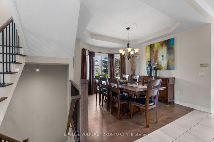 Photo 5 at 1510 Samuelson Circle, Meadowvale Village, Mississauga