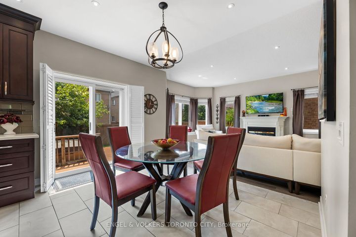 Photo 13 at 1510 Samuelson Circle, Meadowvale Village, Mississauga