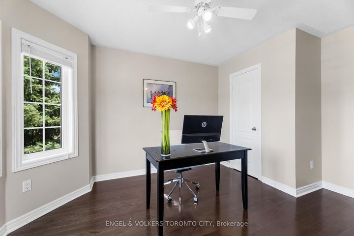 Photo 20 at 1510 Samuelson Circle, Meadowvale Village, Mississauga