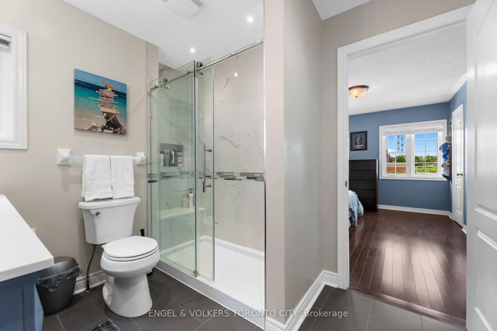 Photo 24 at 1510 Samuelson Circle, Meadowvale Village, Mississauga