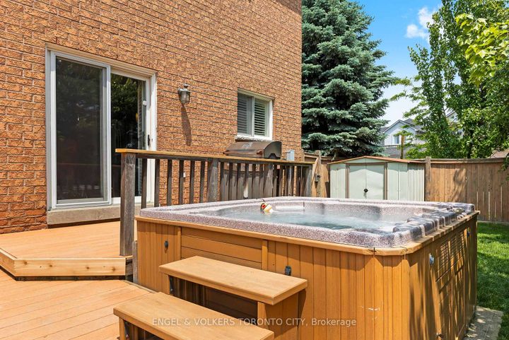 Photo 31 at 1510 Samuelson Circle, Meadowvale Village, Mississauga