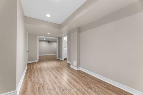 Photo 33 at 1510 Samuelson Circle, Meadowvale Village, Mississauga