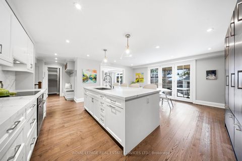 Photo 14 at 82 Dunedin Drive, Kingsway South, Toronto