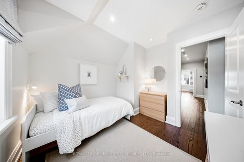 Photo 27 at 82 Dunedin Drive, Kingsway South, Toronto