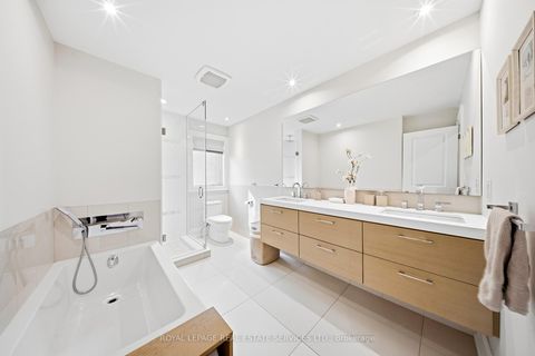 Photo 32 at 82 Dunedin Drive, Kingsway South, Toronto