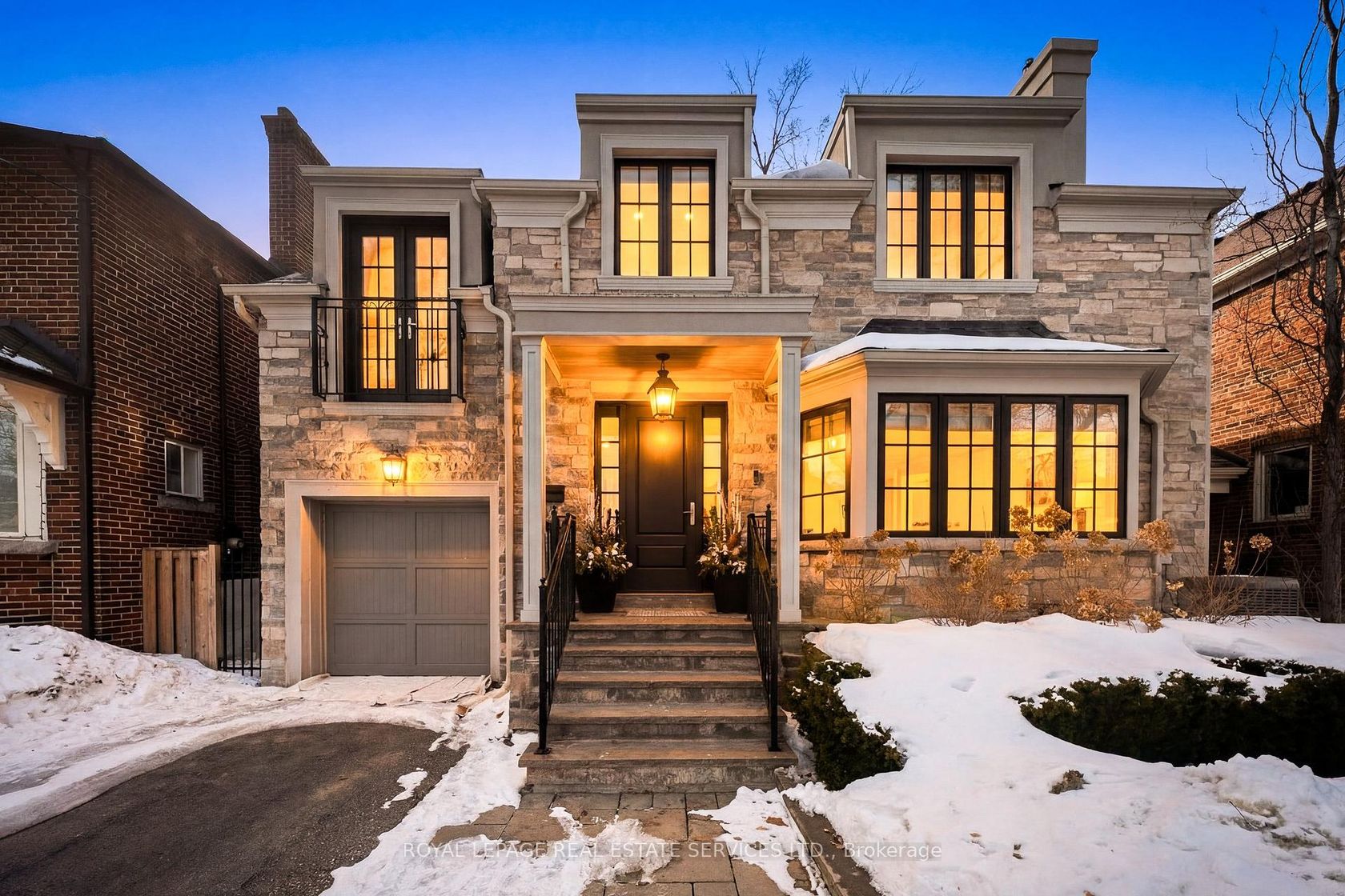 82 Dunedin Drive, Kingsway South, Toronto 