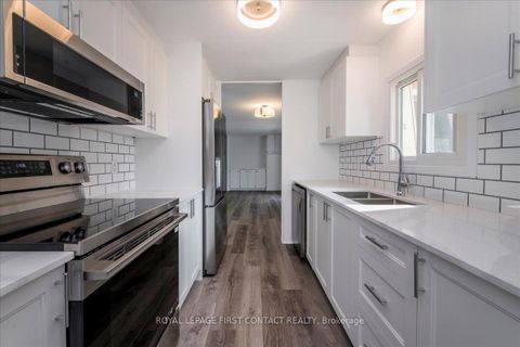 Photo 4 at 25 Hawthorne Drive, Rural Innisfil, Innisfil