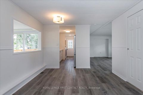 Photo 5 at 25 Hawthorne Drive, Rural Innisfil, Innisfil