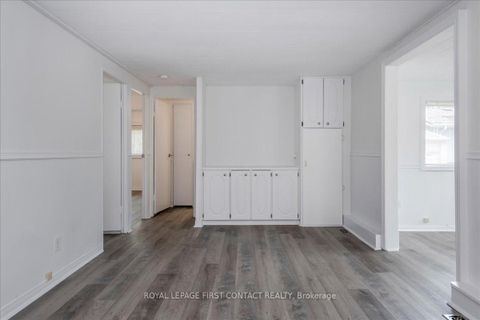 Photo 8 at 25 Hawthorne Drive, Rural Innisfil, Innisfil