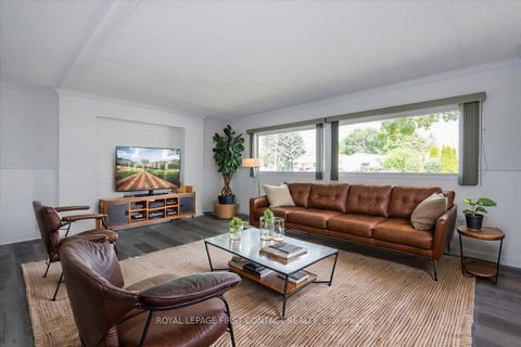 Photo 12 at 25 Hawthorne Drive, Rural Innisfil, Innisfil