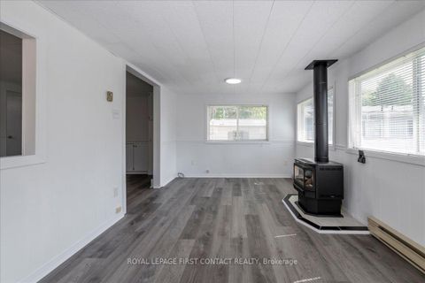 Photo 21 at 25 Hawthorne Drive, Rural Innisfil, Innisfil