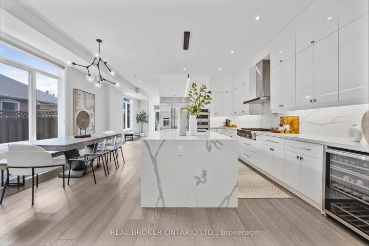 Photo 9 at 9A Maple Avenue N, Port Credit, Mississauga