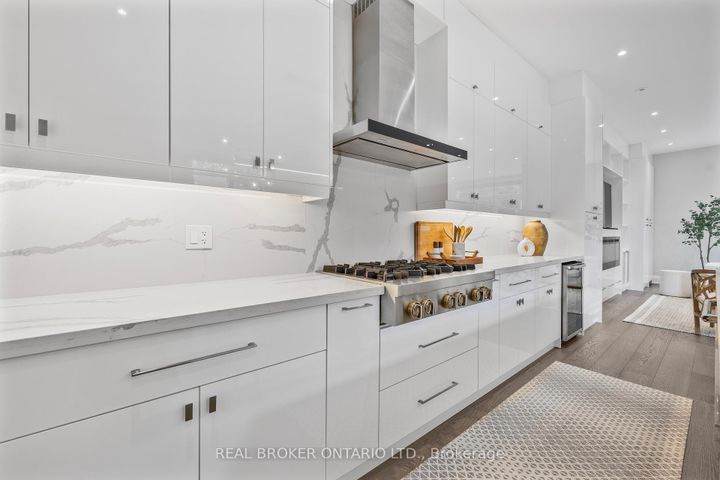 Photo 12 at 9A Maple Avenue N, Port Credit, Mississauga