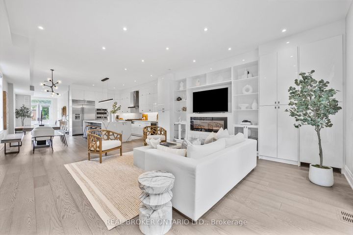 Photo 13 at 9A Maple Avenue N, Port Credit, Mississauga