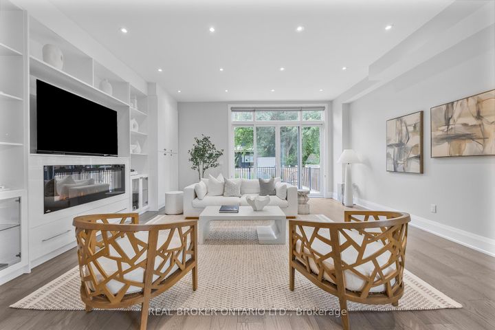 Photo 14 at 9A Maple Avenue N, Port Credit, Mississauga