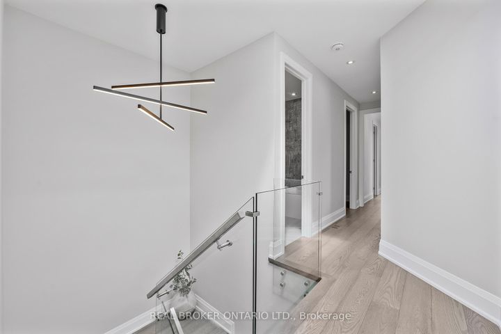 Photo 16 at 9A Maple Avenue N, Port Credit, Mississauga