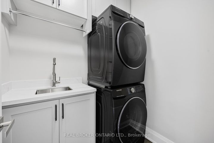 Photo 24 at 9A Maple Avenue N, Port Credit, Mississauga