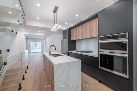 Photo 8 at 283 Euclid Avenue, Bellwoods, Toronto