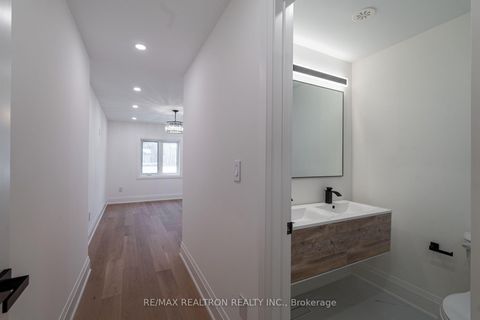 Photo 18 at 283 Euclid Avenue, Bellwoods, Toronto