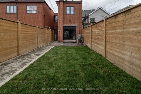 Photo 40 at 283 Euclid Avenue, Bellwoods, Toronto