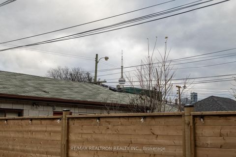 Photo 44 at 283 Euclid Avenue, Bellwoods, Toronto