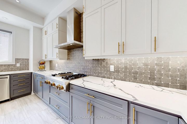 Photo 14 at 2438 Irene Crescent, GA Glen Abbey, Oakville