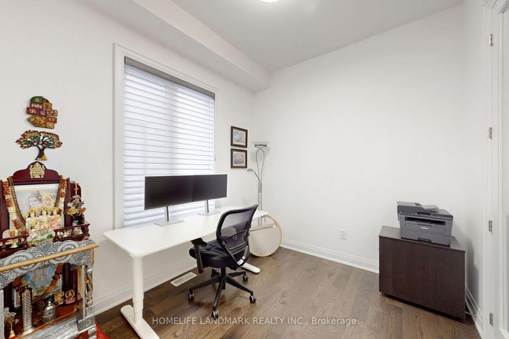 Photo 17 at 2438 Irene Crescent, GA Glen Abbey, Oakville