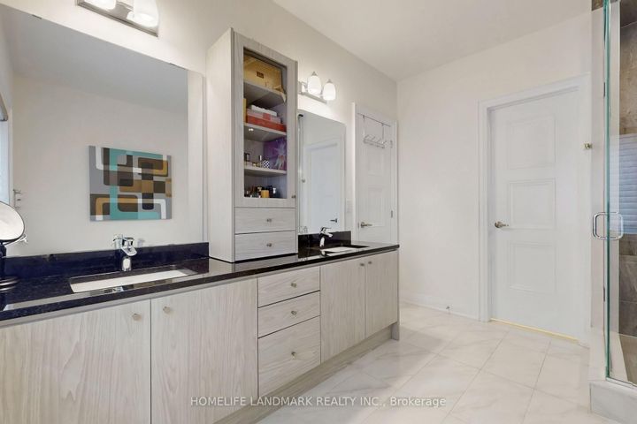 Photo 25 at 2438 Irene Crescent, GA Glen Abbey, Oakville