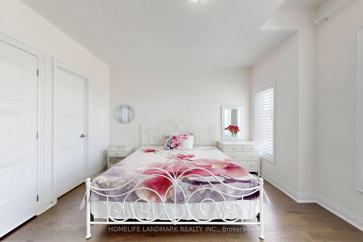 Photo 30 at 2438 Irene Crescent, GA Glen Abbey, Oakville